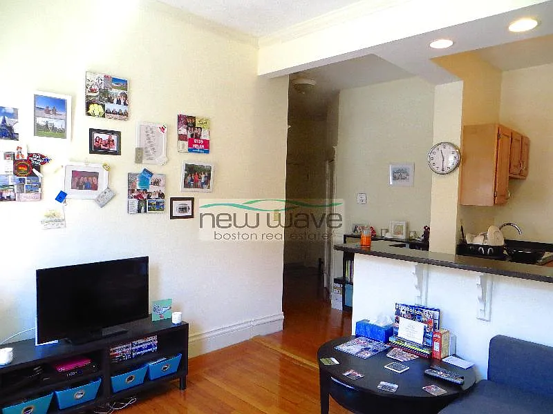1 bed, 550 sqft, $2,750 — Photo 2