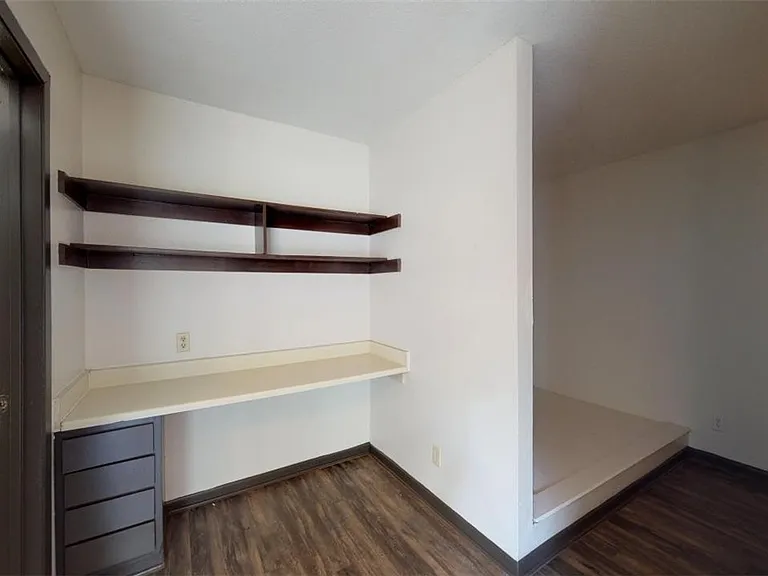 725 Peppertree Dr #11 — Photo 7