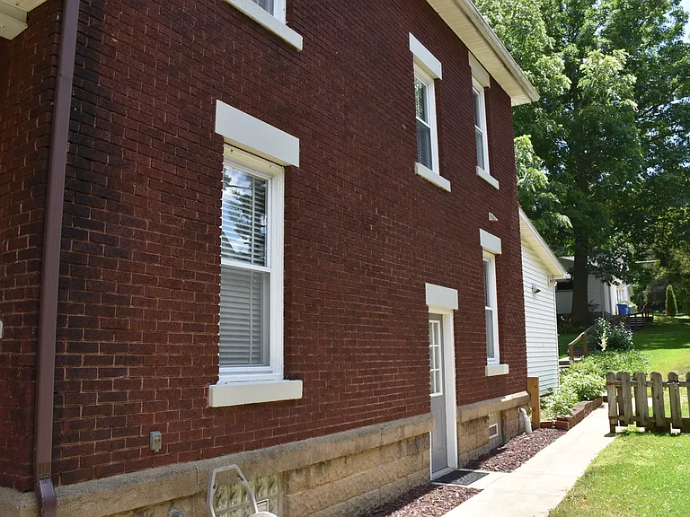 618 Walnut St — Photo 5