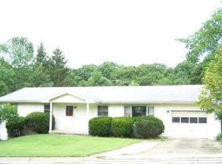 11 Roxbury Dr, Athens, OH 45701