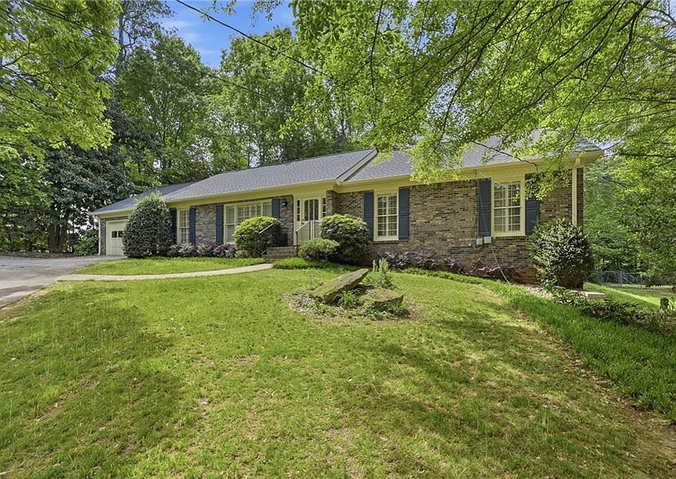 1st image of 3741 Midvale Rd