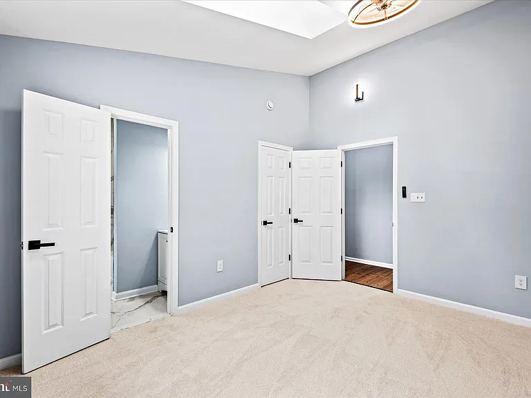 7621 River Rd — Photo 33