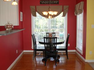 425 Coalbrook Dr, Midlothian, VA 23114