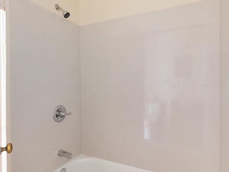 2317 Hearst Ave — Photo 8