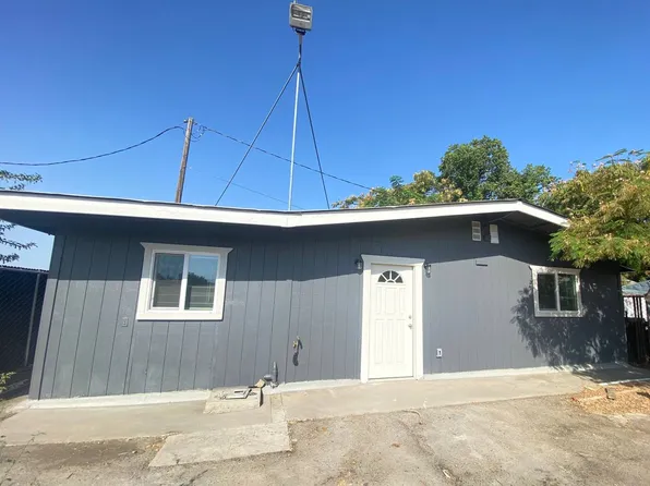 715 E River Ave #B, Porterville, CA 93257