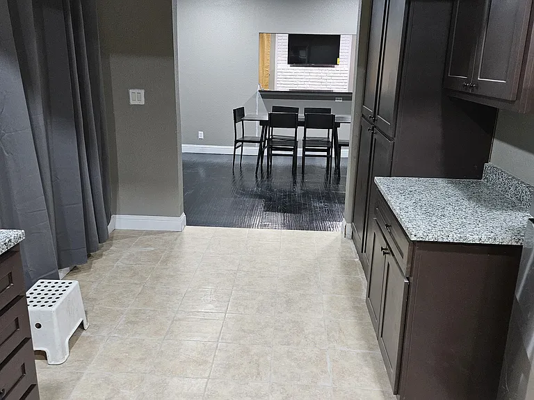1822 Stella Ave — Photo 16
