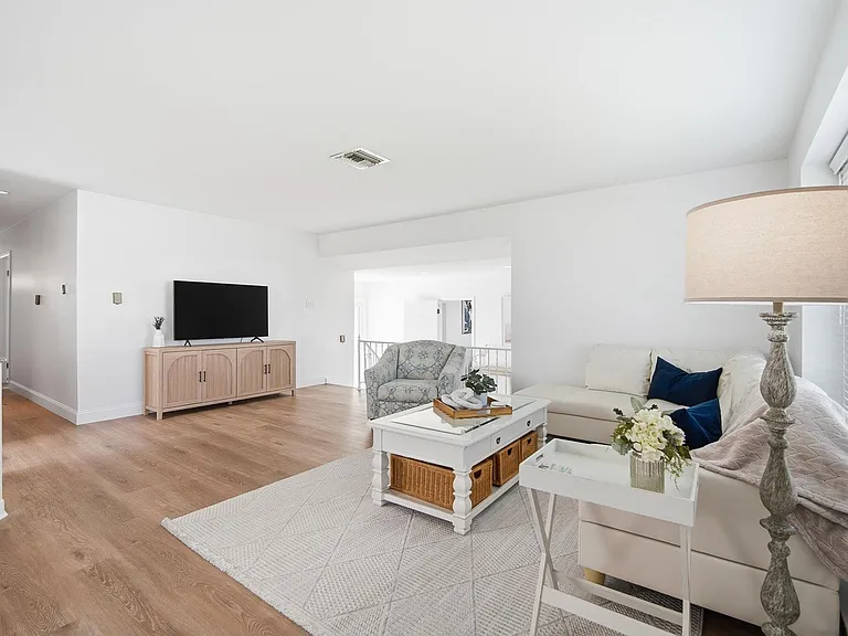 3 Sandy Ln — Photo 7