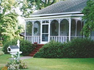 102 Jackson St, Byron, GA 31008