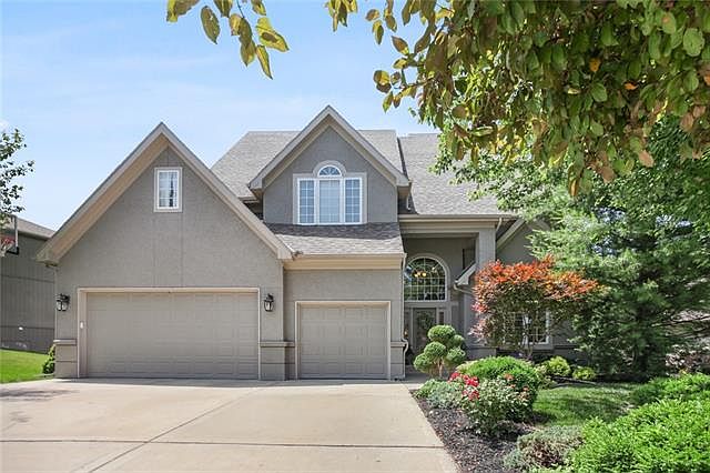 1st image of 6710 NW Meyers Cir