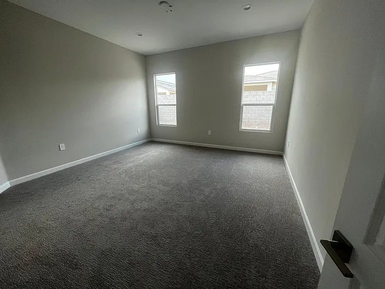 10548 W Albert Ln — Photo 20
