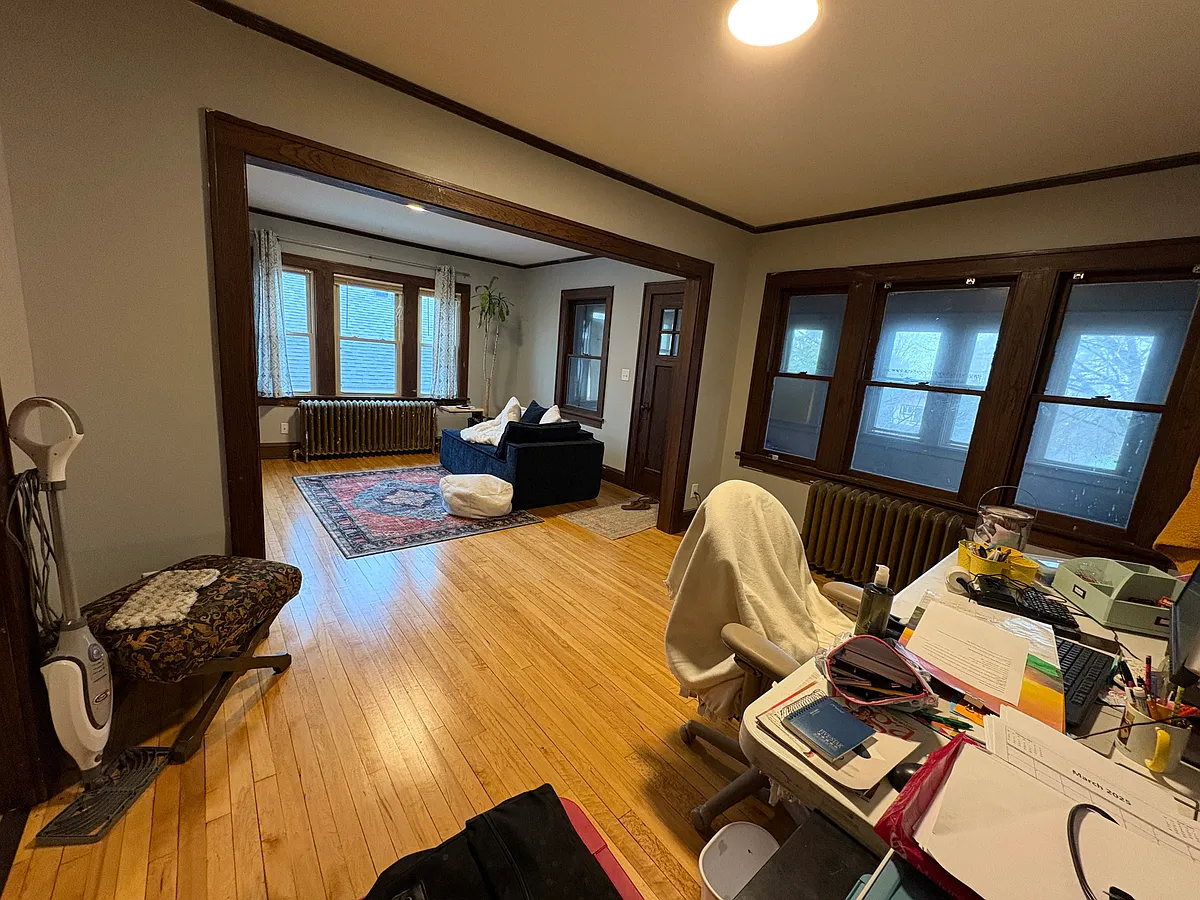 Building Photo - 1006 Gould Ave NE #1006