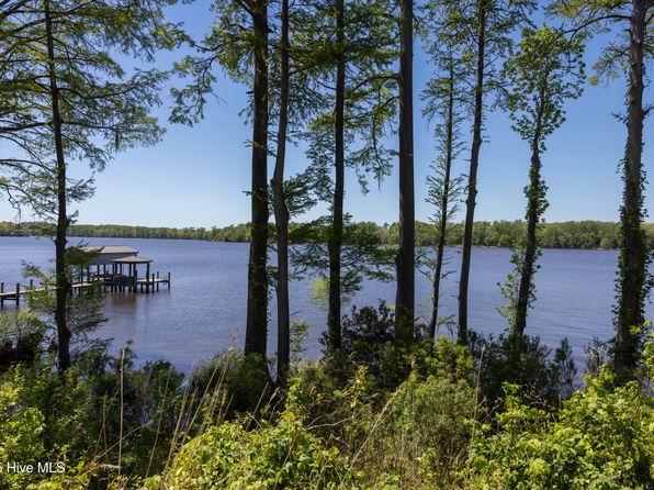 172 W Royal Way, Merry Hill, NC 27957
