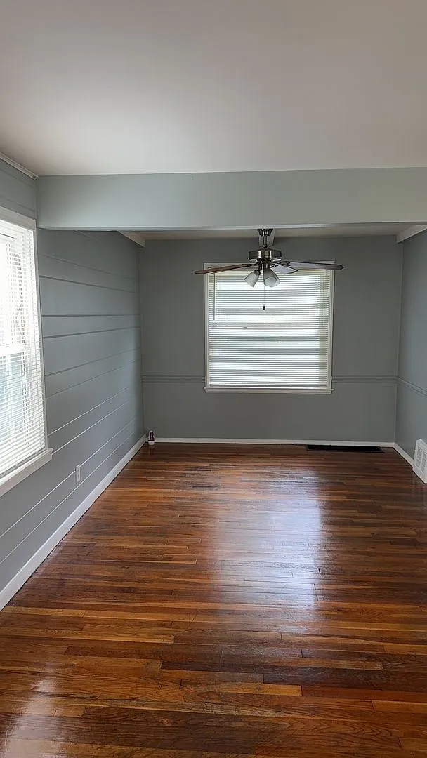 3BD 1.5 BA nicely updated home — Photo 3