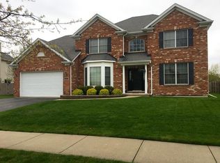 203 Red Hawk Rd, Hampshire, IL 60140