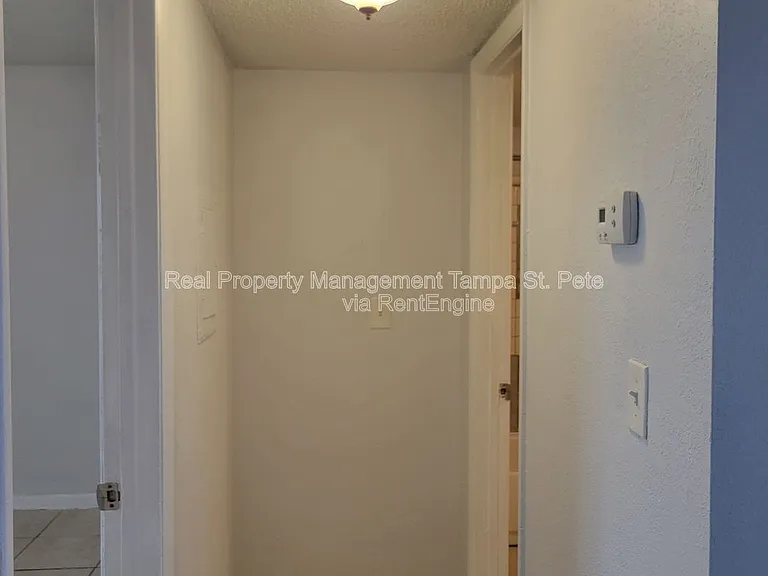 8427 N 39th St #2 — Photo 13