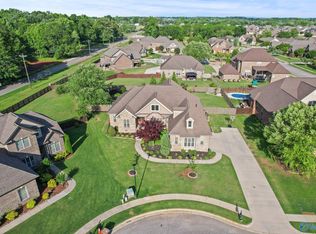 14926 Gables End Dr, Athens, AL 35613