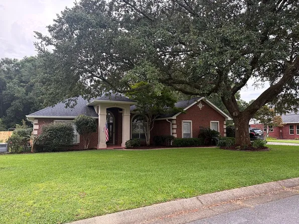 9252 Bell Ridge Dr, Pensacola, FL 32526