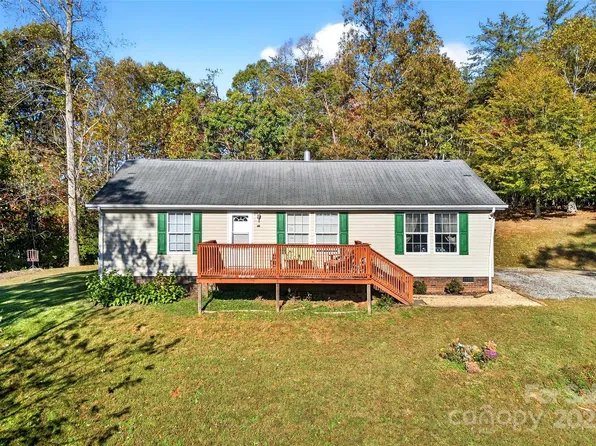 157 Blue Bird Meadows Dr, Nebo, NC 28761