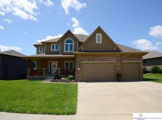 404 S 198th St, Elkhorn, NE 68022