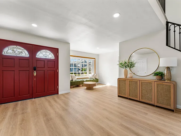 16932 Edgewater Ln — Photo 50