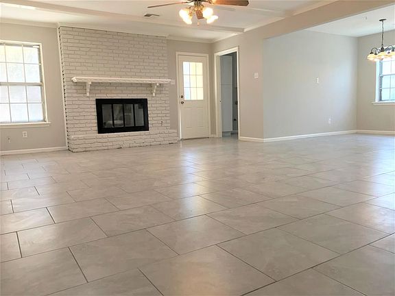 3rd image of 5507 Sheraton Oaks Drive