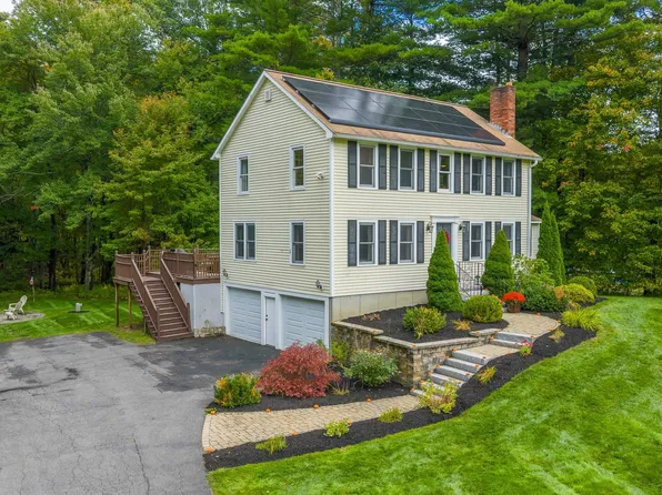 2 Reverend Parker Road, Londonderry, NH 03053