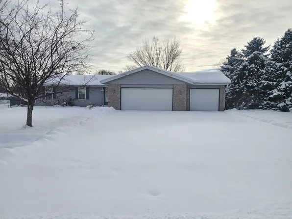 966 Brandy Bend Rd, Roscoe, IL 61073