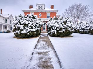 321 College St, Marion, VA 24354