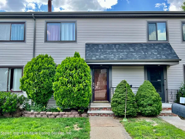 124 Hampton Pl, Staten Island, NY 10309