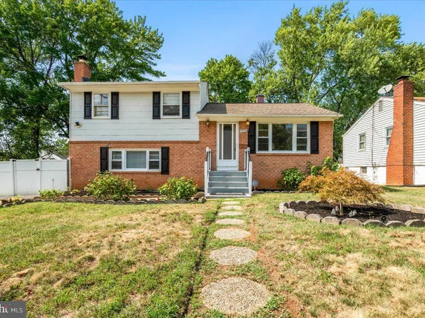 7202 Good Luck Rd, Lanham, MD 20706