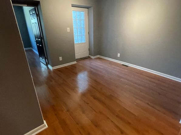 1181 S 13th St FLOOR 1