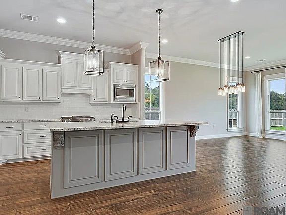 4th image of 27675 Lakeview Dr