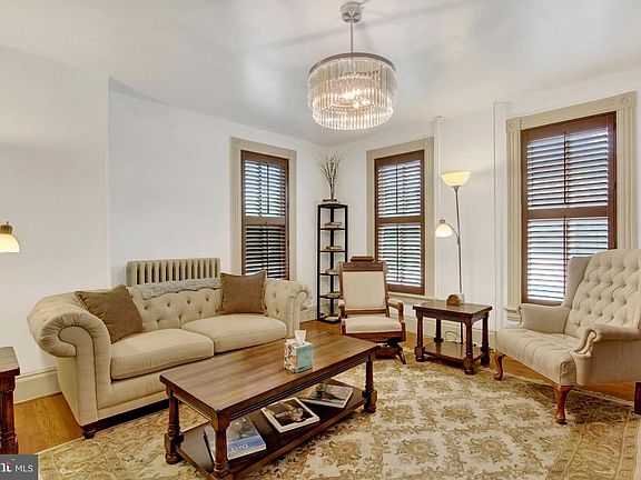 5th image of 34 N Stratton St