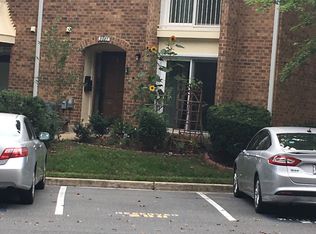 3887 Persimmon Cir, Fairfax, VA 22031