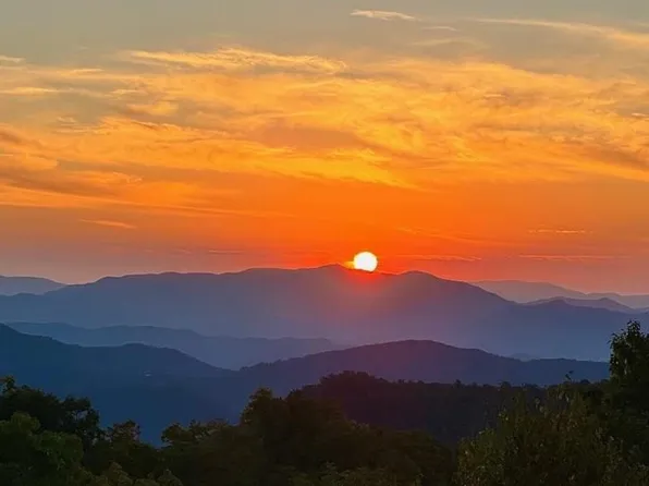27 Indianola Ln, Bryson City, NC 28713