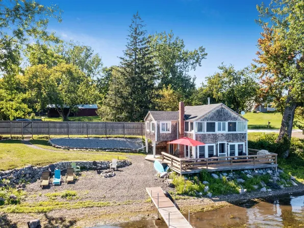 123 Poor Farm Road, Alburgh, VT 05440
