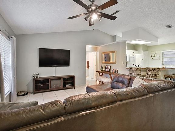 5th image of 1268 Voyager St
