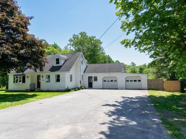 31 Maple Street, Vassalboro, ME 04989