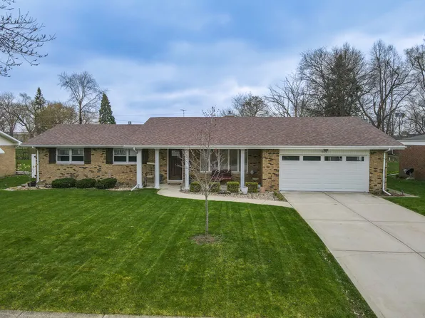 664 Marquette Dr, Manteno, IL 60950