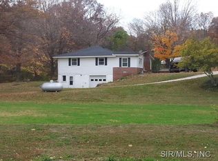 107 Po Box, Carrollton, IL 62016