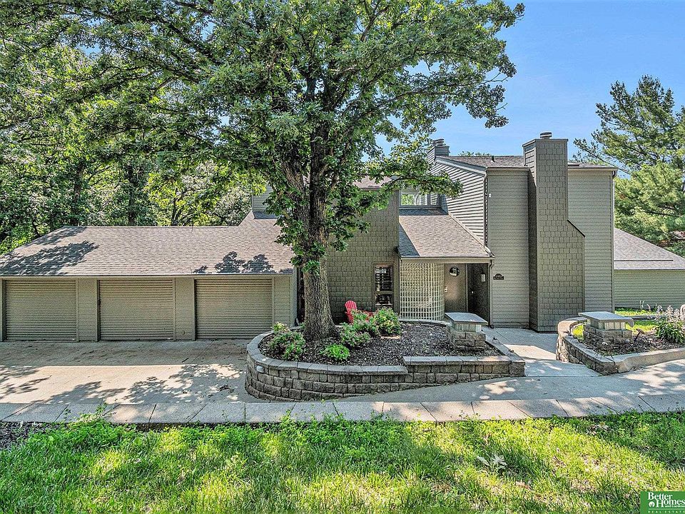 1st image of 21811 Hillandale Dr
