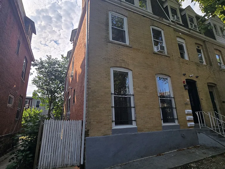 4812 Regent St #1 — Photo 11