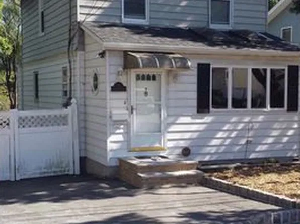 22 Watson Ave, Staten Island, NY 10314