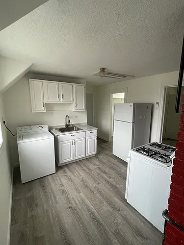 183 Lovell St #3 Photo 1