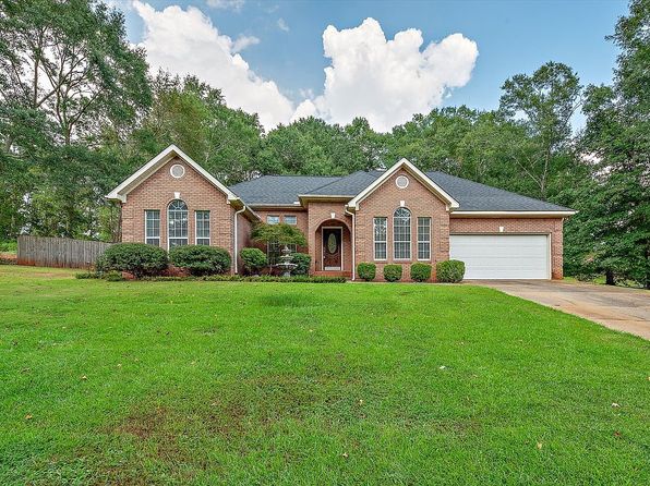 3557 Lake Oak Ridge Dr