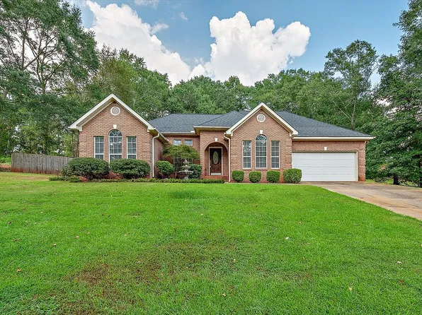 3557 Lake Oak Ridge Dr, Enterprise, AL 36330