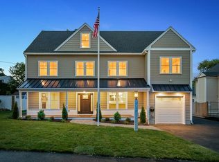 65 Hobbs Rd, Waltham, MA 02452