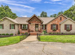 2029 Moon Valley Rd, Ozark, MO 65721