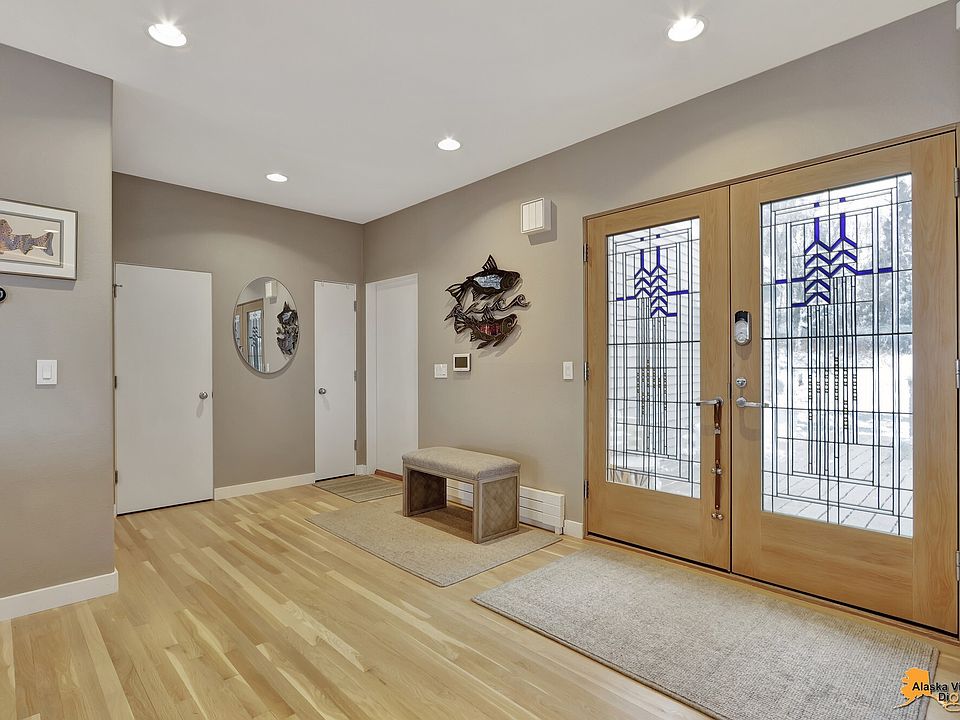 1st image of 1775 Forest Park Dr