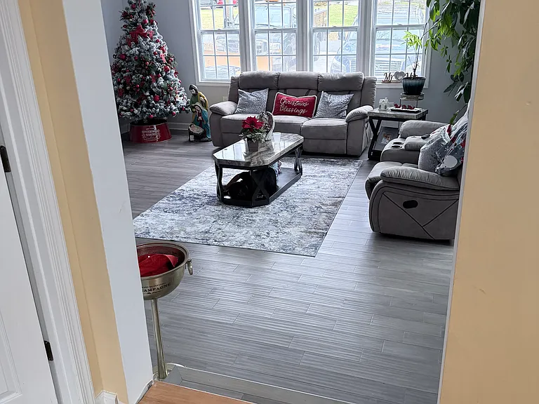 7442 Boundary Ave — Photo 3